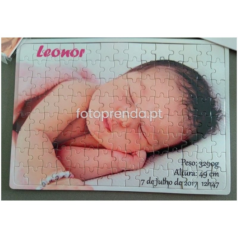 Puzzle personalizado com foto e os dados de nascimento da sua bebé Puzzle personalizado com foto e os dados de nascimento da sua bebé