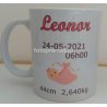 Caneca personalizada com os dados de nascimento do bebé